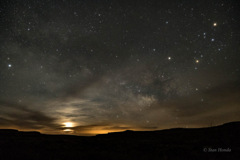 Moon and Milky Way rising, Pueblo del Arroyo, Mar. 5, 4:23 am 